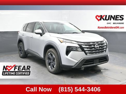 Used 2024 Nissan Rogue SV FWD image 1