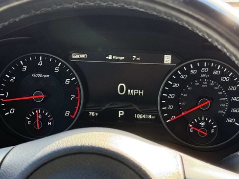 Used 2019 Kia Stinger GT1 image 16