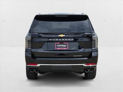 New 2026 Chevrolet Suburban Premier AWD/4WD image 8
