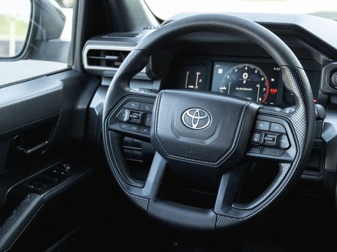 Used 2025 Toyota Tacoma SR5 image 26