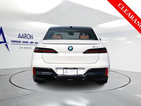 Used 2025 BMW i7 M70 w/ Executive Package image 3