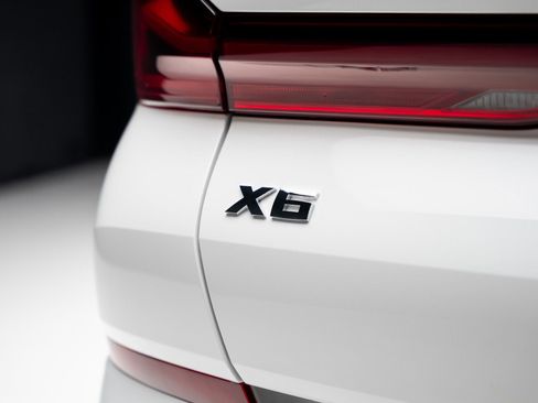 Used 2024 BMW X6 M60i image 30