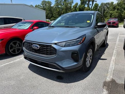Used 2024 Ford Escape Active FWD image 1