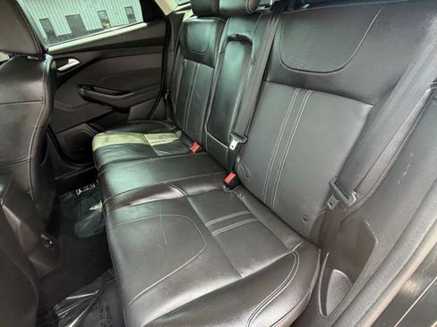 Used 2014 Ford Focus Titanium FWD image 37