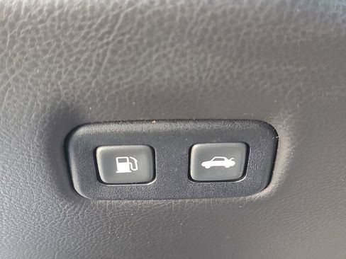 Used 2005 Chevrolet Corvette Convertible w/ Preferred Equipment Group image 28