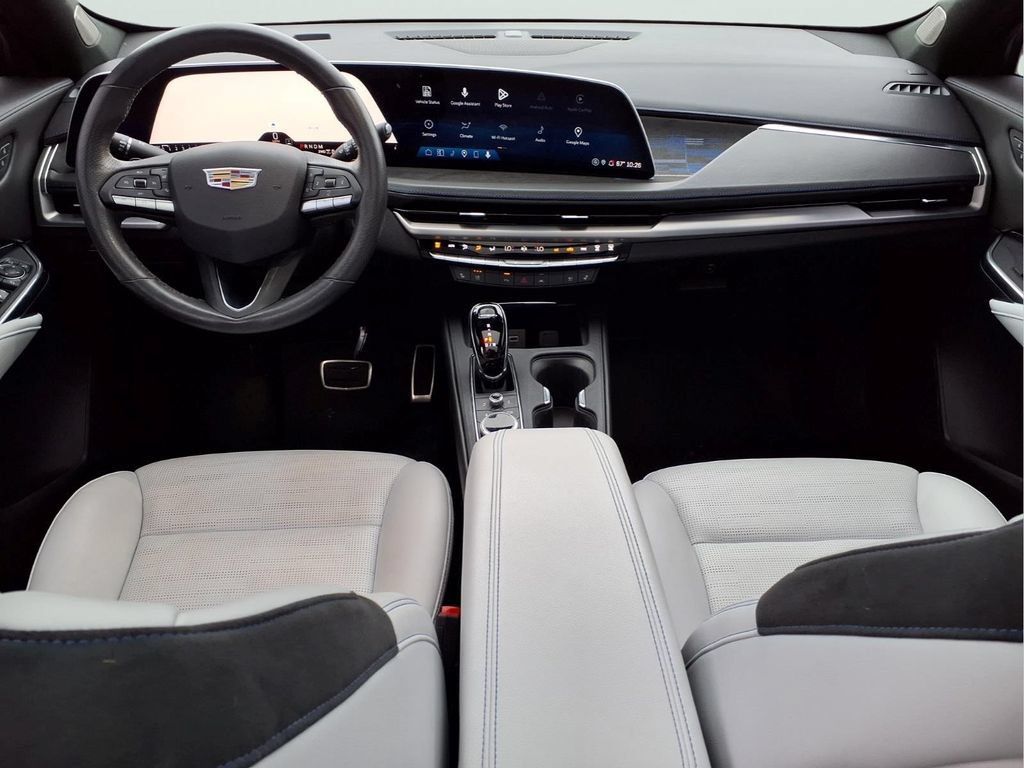 Used 2024 Cadillac XT4 Sport AWD/4WD image 12