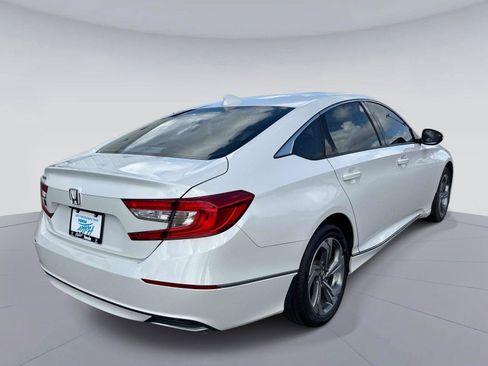 Used 2020 Honda Accord EX image 4