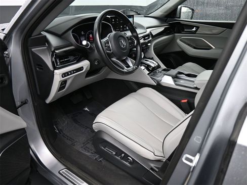 Used 2023 Acura MDX SH-AWD w/ Advance Package image 2