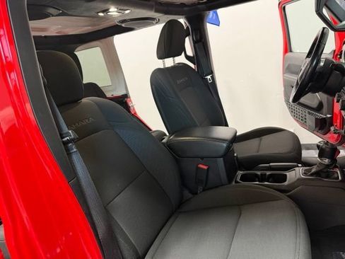 Used 2020 Jeep Wrangler Unlimited Sahara AWD/4WD image 25