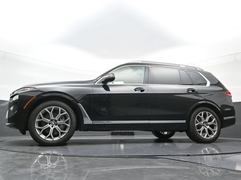 Used 2026 BMW X7 xDrive40i AWD/4WD image 25