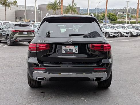 Used 2026 Mercedes-Benz GLB 250 image 7