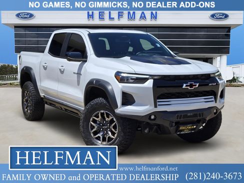 Used 2024 Chevrolet Colorado ZR2 w/ Technology Package AWD/4WD image 1