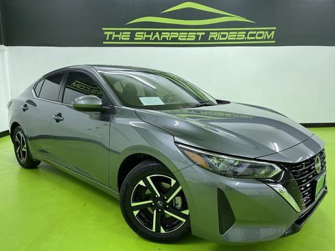 Used 2024 Nissan Sentra SV image 1