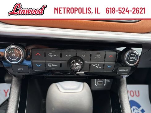 Used 2024 Jeep Compass Limited w/ Elite Group AWD/4WD image 23