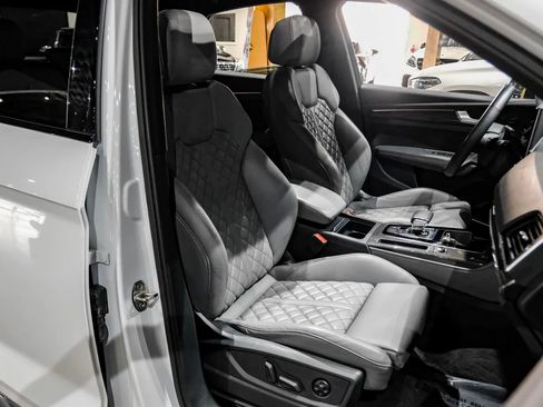 Used 2021 Audi SQ5 Prestige w/ Prestige Package AWD/4WD image 37