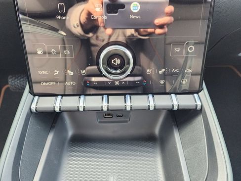 New 2026 GMC Terrain AT4 w/ Convenience Package III image 30