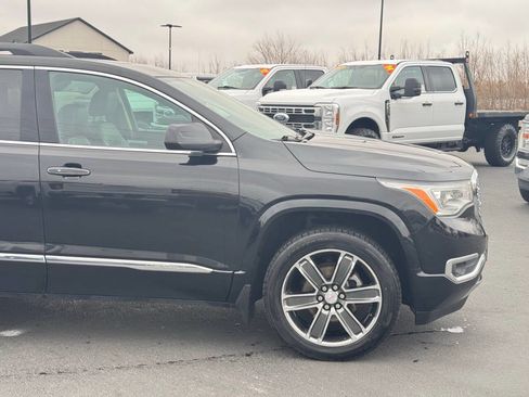 Used 2018 GMC Acadia Denali image 4