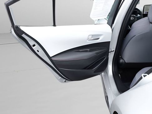 Certified 2025 Toyota Corolla SE w/ SE Premium Package FWD image 16
