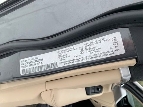 Certified 2021 Jeep Grand Cherokee L Limited image 24