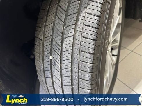 Used 2023 Ford Explorer XLT w/ Equipment Group 202A image 32