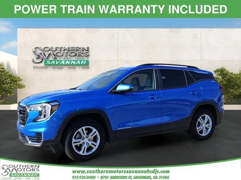 Used 2024 GMC Terrain SLE w/ Driver Convenience Package FWD image 1