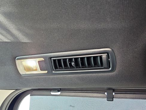 Used 2025 Toyota Sienna Platinum AWD/4WD image 27
