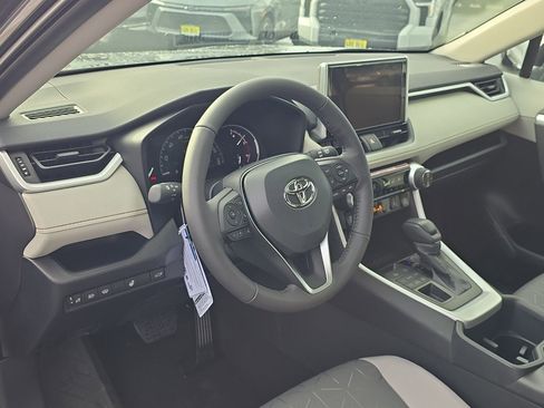 New 2025 Toyota RAV4 XLE image 15