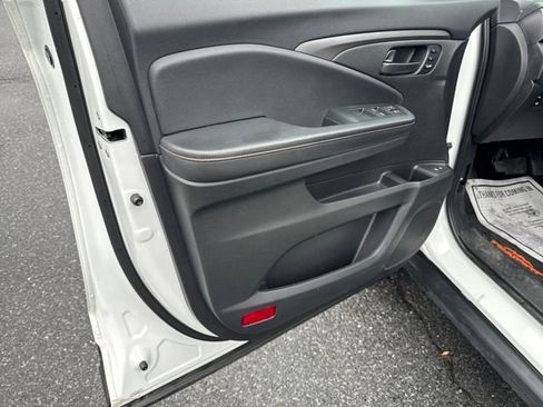 Used 2022 Honda Passport TrailSport image 10