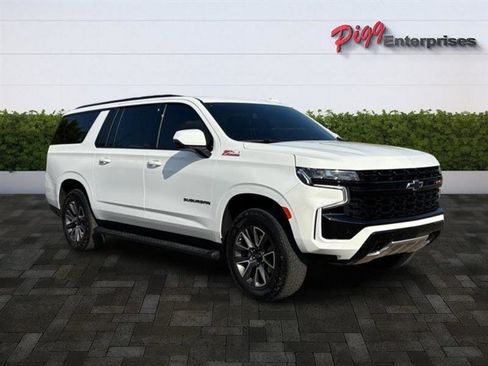 Used 2024 Chevrolet Suburban Z71 w/ Luxury Package image 7