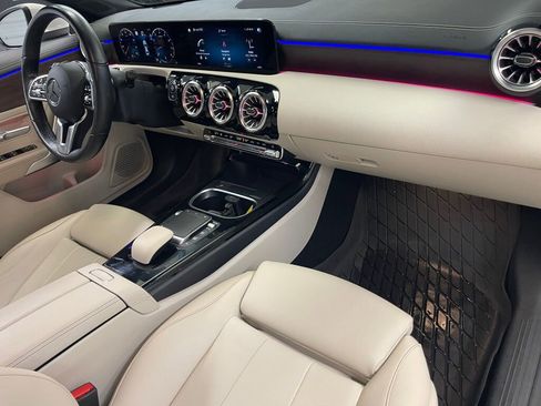 Used 2023 Mercedes-Benz CLA 250 4MATIC image 19