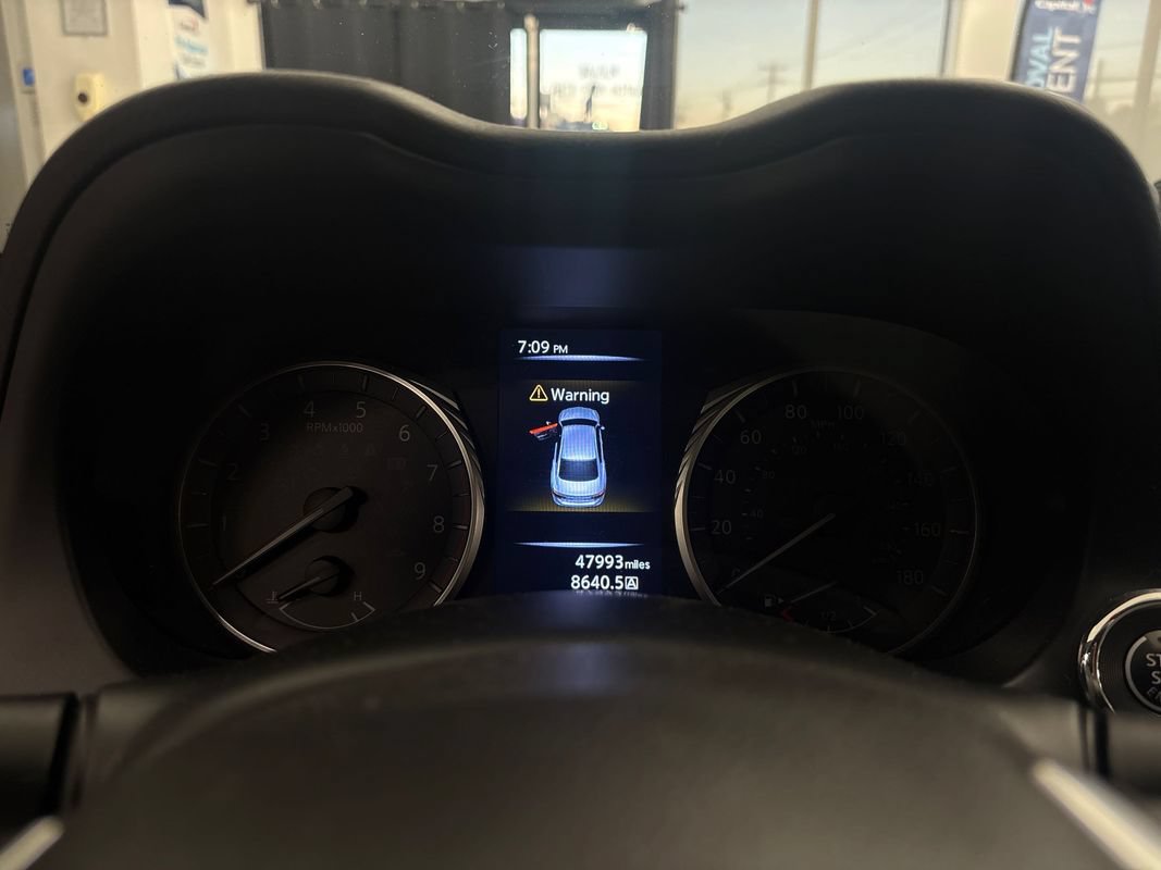 Used 2021 INFINITI Q50 Sensory w/ Cargo Package AWD/4WD image 20