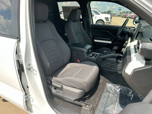 Used 2024 Toyota Tacoma TRD Off-Road AWD/4WD image 23