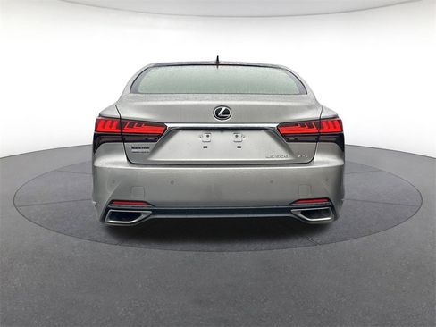 Used 2022 Lexus LS 500 AWD image 4