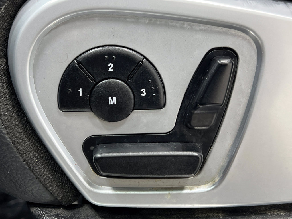 Used 2010 Mercedes-Benz GL 450 4MATIC image 16