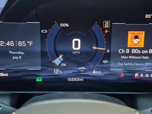 Used 2024 Chevrolet Equinox EV LT FWD image 17