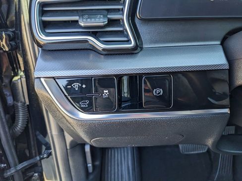 Certified 2023 Kia Sportage SX image 28