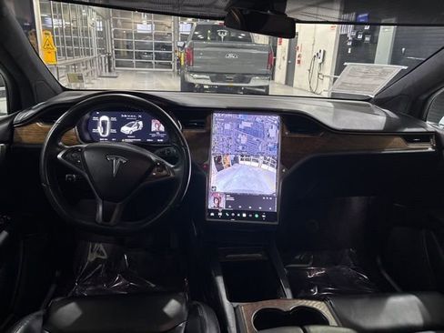 Used 2020 Tesla Model X Long Range image 37