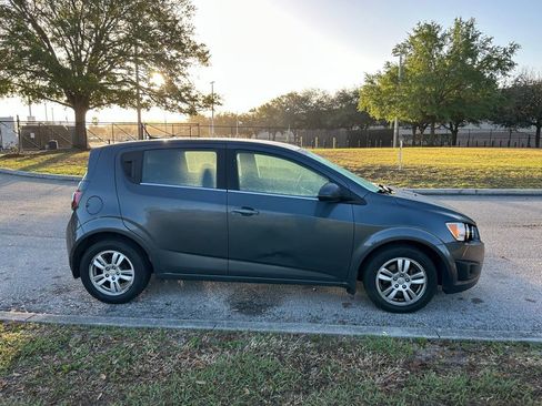 Used 2013 Chevrolet Sonic LT image 6