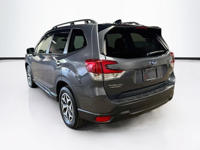 Used 2024 Subaru Forester Premium AWD/4WD image 5
