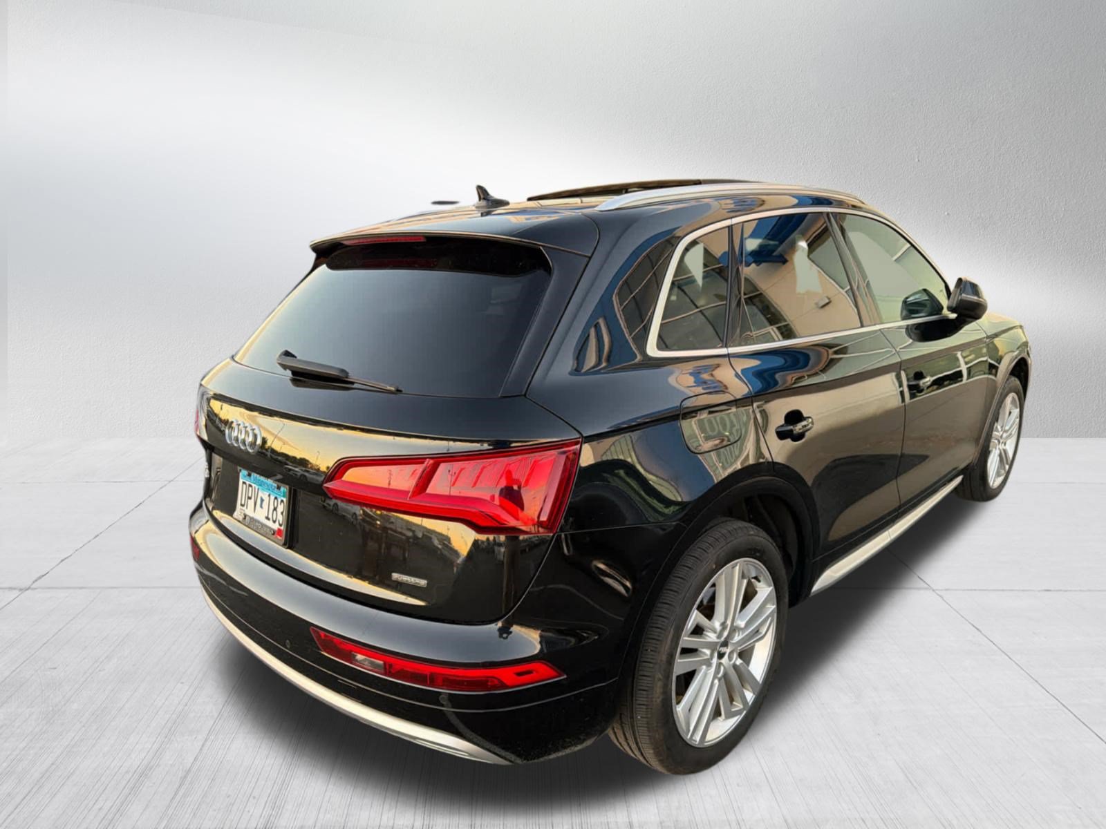 Used 2019 Audi Q5 2.0T Premium Plus w/ Premium Plus Package AWD/4WD image 7