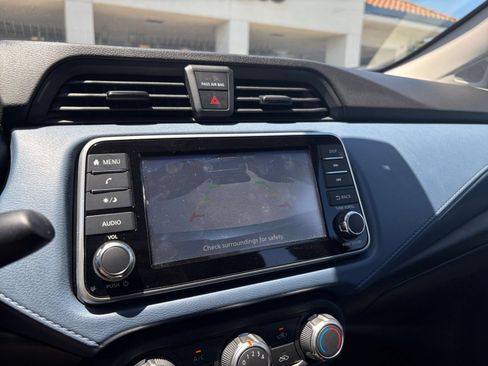 Used 2025 Nissan Versa SV FWD image 23