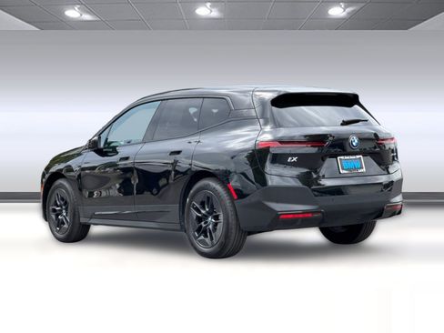 Used 2024 BMW iX xDrive50 w/ Premium Package AWD/4WD image 3