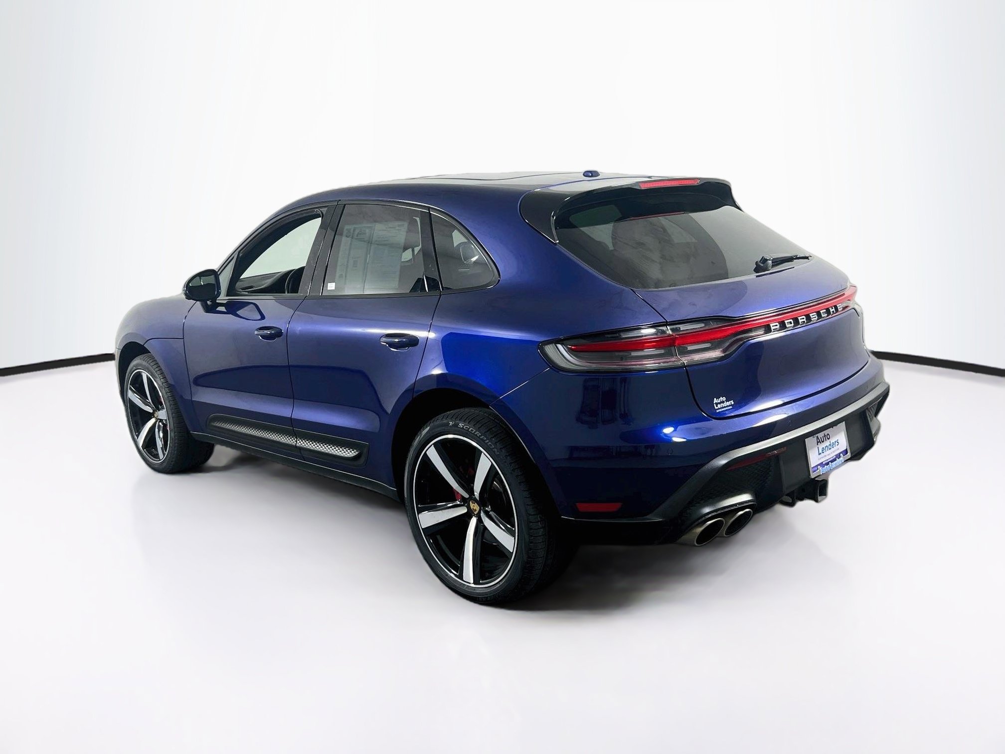 Used 2023 Porsche Macan S AWD/4WD image 7