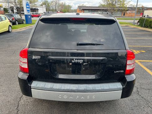 Used 2009 Jeep Compass Limited w/ Sun/Sound Group FWD image 15