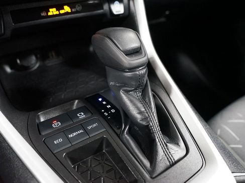 Certified 2024 Toyota RAV4 XLE image 21