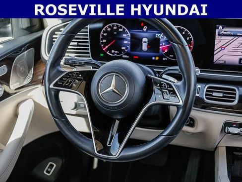 Used 2024 Mercedes-Benz GLE 350 4MATIC image 16