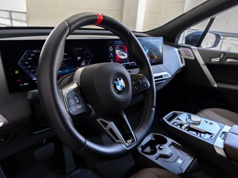 Used 2025 BMW iX M60 AWD/4WD image 17