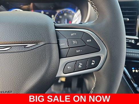 New 2027 Chrysler Pacifica Select FWD image 19