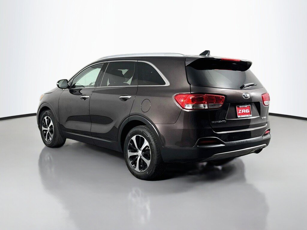 Used 2016 Kia Sorento EX FWD image 3
