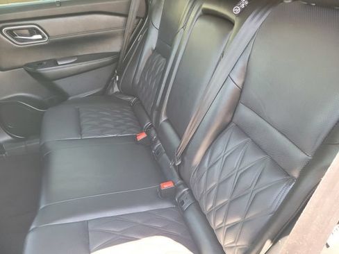 Certified 2026 Nissan Rogue Platinum w/ Platinum Premium Package AWD/4WD image 15